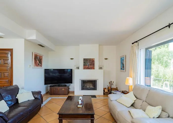 Villa Cubo's Capuchinas *