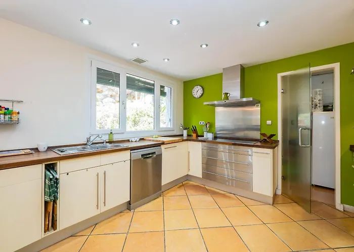 Cubo's Capuchinas Villa *